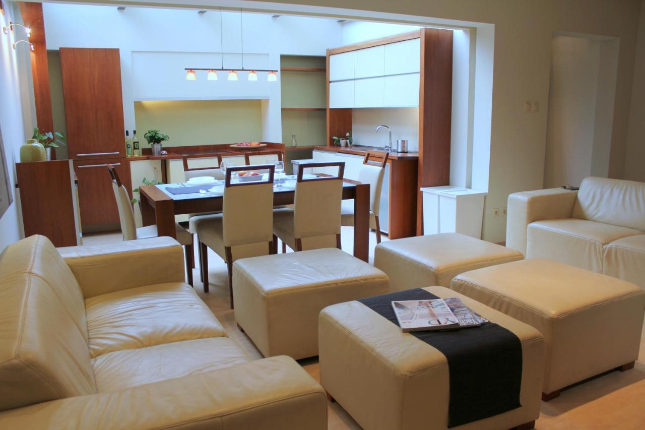 Apartment With Garden In City Center Krakkó Kültér fotó